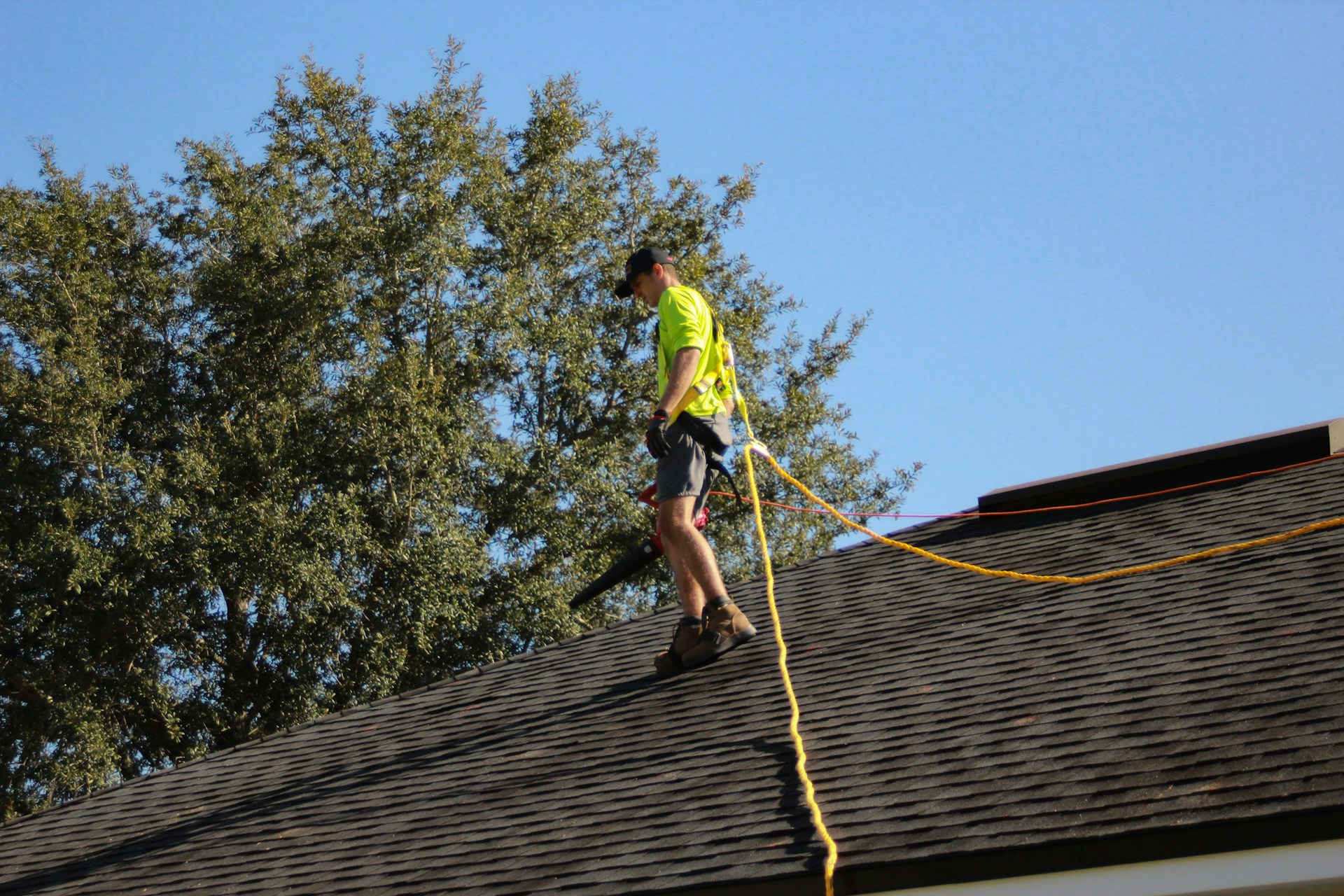 raze solar GtyblQp unsplash roof