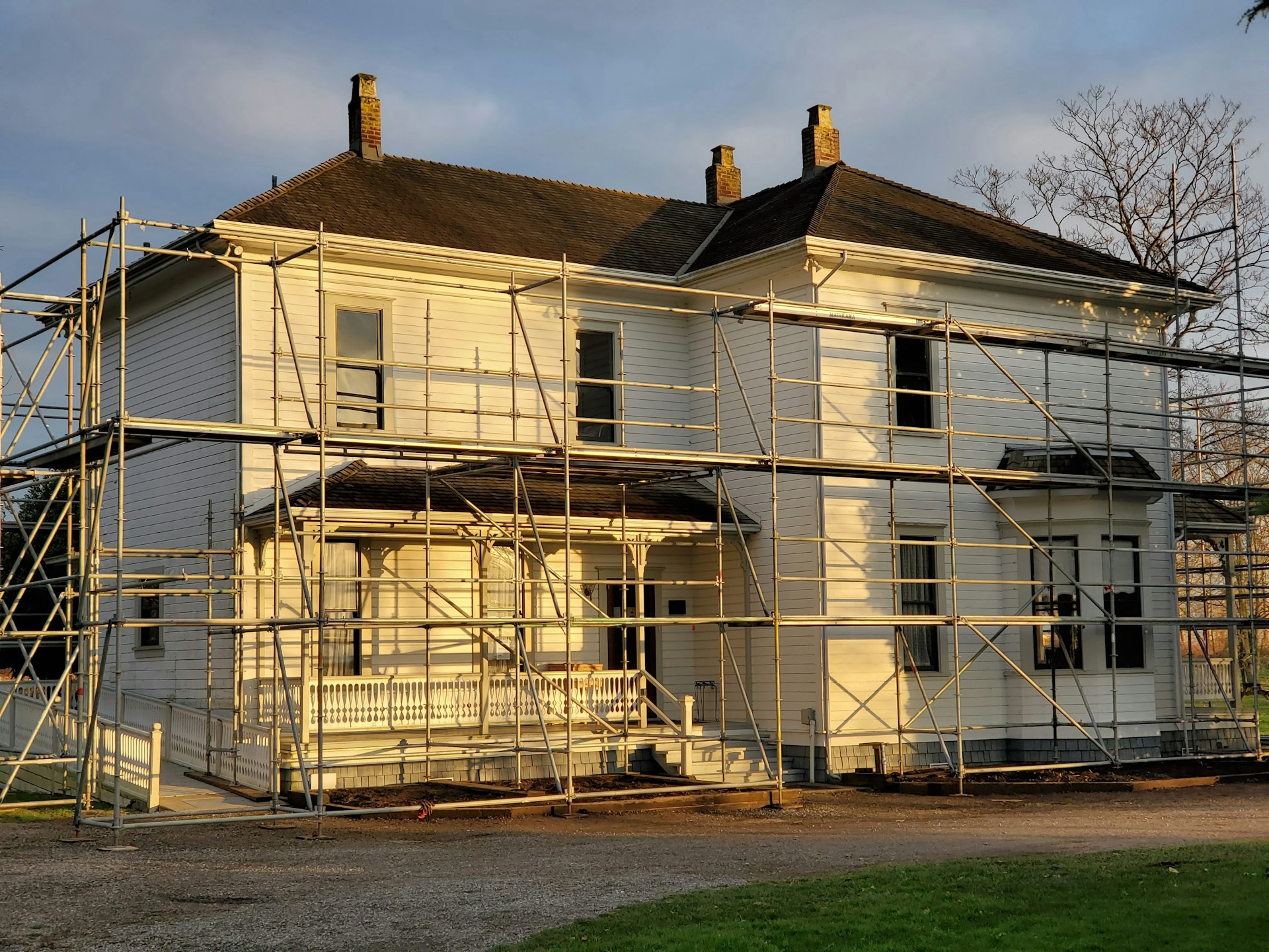 roofing company | Raintite Roofing & Construction roofing company